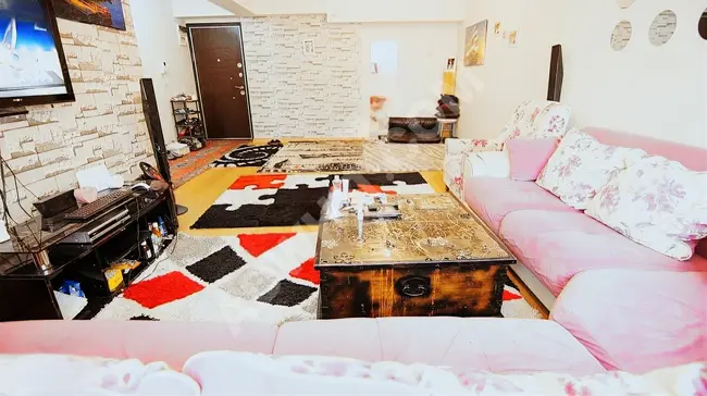 For sale: 2+1 apartment in a complex in ŞERİFALİ