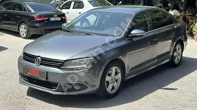 HBB MOTORS 2013 1.6TDİ DSG JETTA HİGHLİNE FÜME İÇİ SİYAH