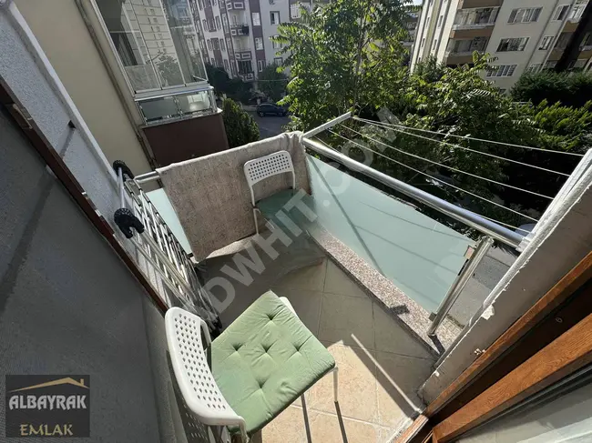 For sale: Mid-floor apartment with parking near İFM