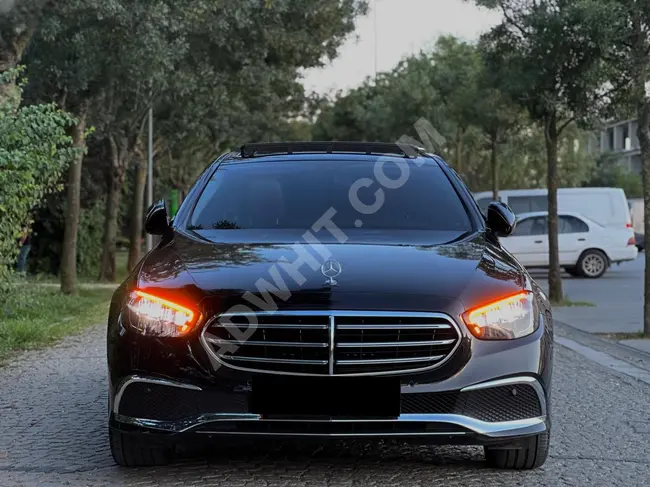 Mercedes-Benz car, model 2023, with 31,000 km, defect-free, no paint, fully equipped