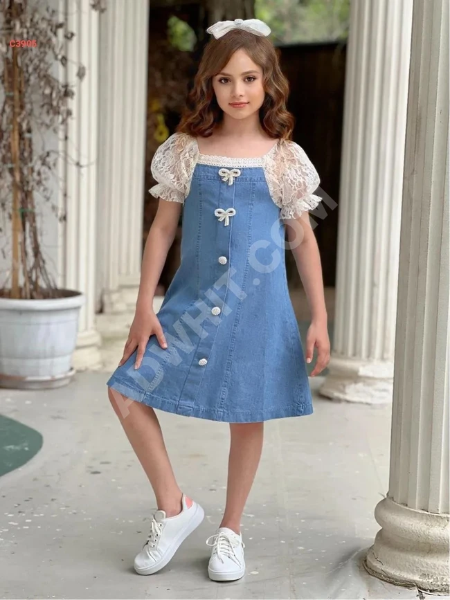 Girls' denim dress with bows and buttons