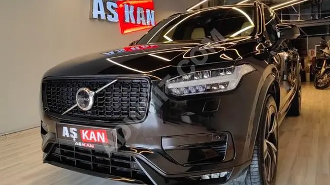 سيارة Volvo XC90 B5 AWD PLUS DARK MİLD HYBRİD موديل 2022 - بدون دهان - 7 أشخاص