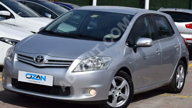 سيارة TOYOTA AURİS COMFORT EXTRA موديل 2011 أوتوماتيك بمسافة 94 ألف كم