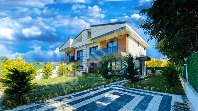 **/SİLİVRİ SELİMPAŞA'DA SON GÜNEY CEPHE TRIPLEX VİLLALARIMIZ\**