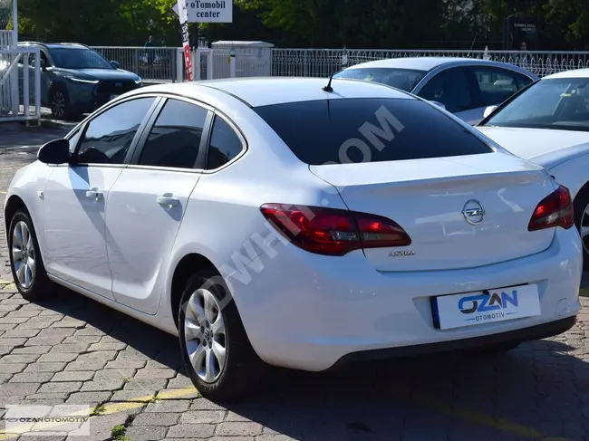 سيارة OPEL ASTRA SEDAN موديل 2018 بنزين/غاز طبيعي - ناقل حركة يدوي