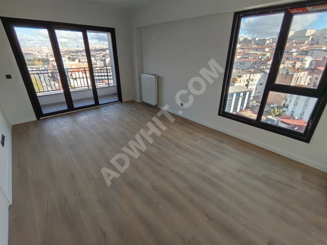 Apartment 2+1 for sale with an area of 80 square meters within the KİPTAŞ Doğankent Evleri complex in the Güngören area