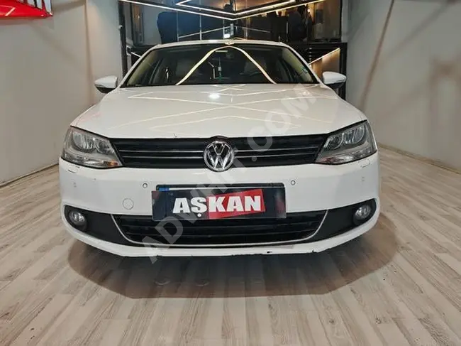 سيارة Volkwagen Jetta 1.6 tdi Dsg Comfortline موديل 2014 بمسافة 140.000 كم