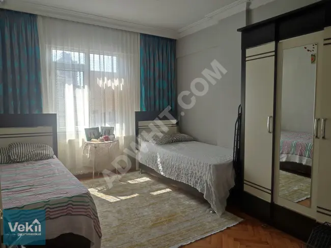 ÇELİKTEPE'DE CADDE ÜZERİNDE SATILIK 3+1 DAİRE