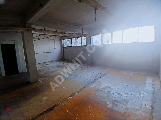 A commercial space for rent with an area of 220 square meters on the third floor, located centrally on the main street by PİYER EMLAK