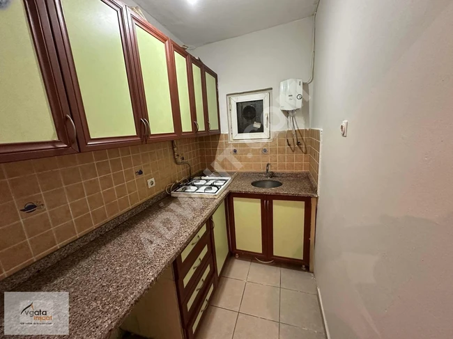 4 LEVENT METRO ARKASI KİRALIK 1+1 DOĞALGAZ SOBALI DAİRE