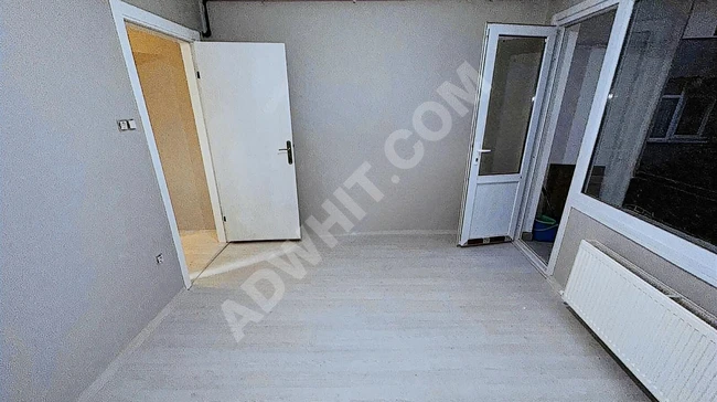 1 LEVENT METRO ARKASI ANA CADDEDE KİRALIK 2+1 YENİLENMİŞ DAİRE