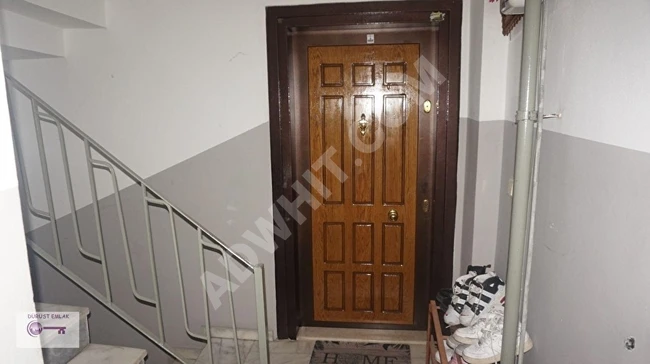 Apartment for sale 2+1 in a great location with an elevator on a midfloor.