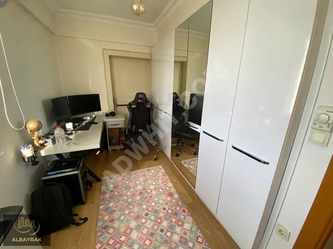 OTOPARKLI 2+1 GENİŞ MUTFAK BÜYÜK TİP SİTE DE SATILIK DAİRE