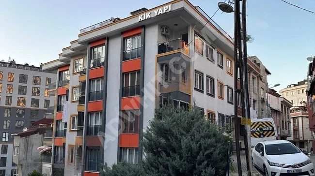 ÇELİKTEPE'DE 2+1 YÜKSEK GİRİŞ OTOPARKLI ASANSÖRLÜ DAİRE.