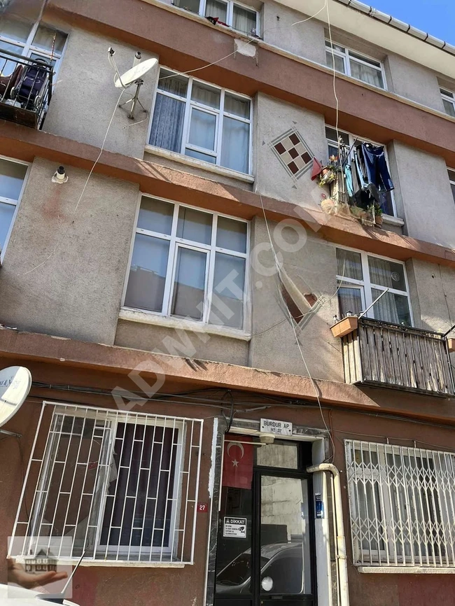 ÜSKÜDAR ZEYNEP KAMİLDE NUH KUYU CADDESİNE 100 METRE 2+1