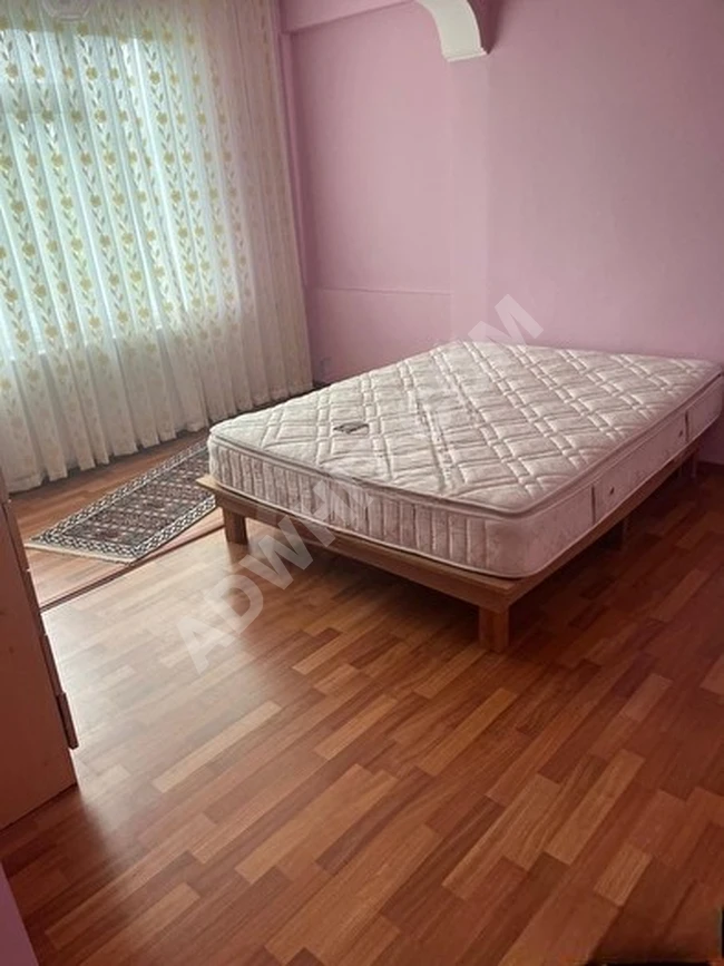 Clean and spacious 3 + 1 apartment for rent for ladies only in the ÖRNEKKÖY district.