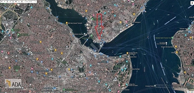 Karaköy Perşembe Pazarında Caddeye Cepheli 2 Katlı 120 m² Bina