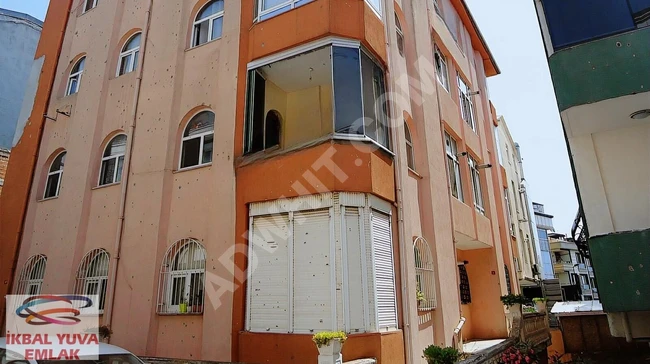 LİBADİYE CADDESİNDE EMAAR AVM YANINDA ARA KAT 2+1 SATILIK DAİRE