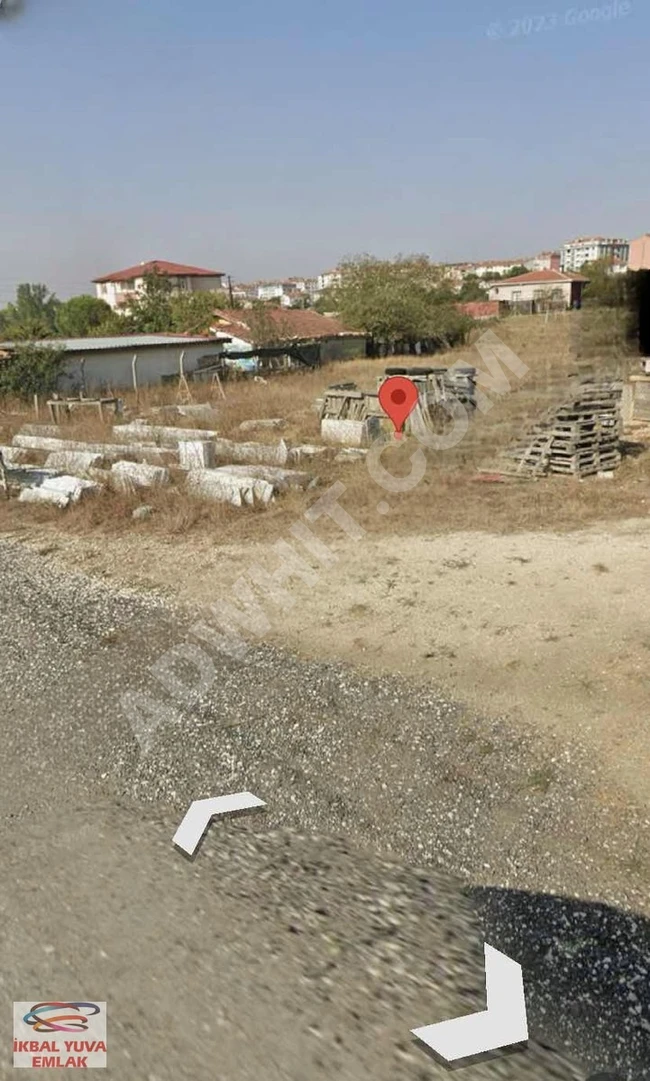 For sale: Land where you can build 3 floors, 6 apartments in Tekirdağ Saray.