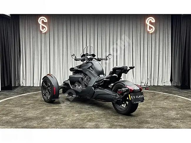 CAN-AM RYKER 900cc 2022 - وضع رياضي , بزجاج امامي ومقعد خلفي - من SCLASS