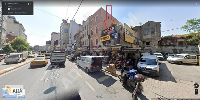 A two-story building with an area of 120 square meters facing the street in the Karaköy Perşembe Pazarı area.