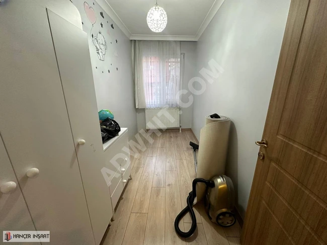 ÇELİKTEPE'DE 2+1 YÜKSEK GİRİŞ OTOPARKLI ASANSÖRLÜ DAİRE.