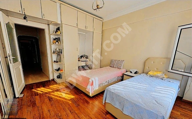 For sale: Spacious 3+1 apartment with an area of 135 square meters near the center with a balcony.