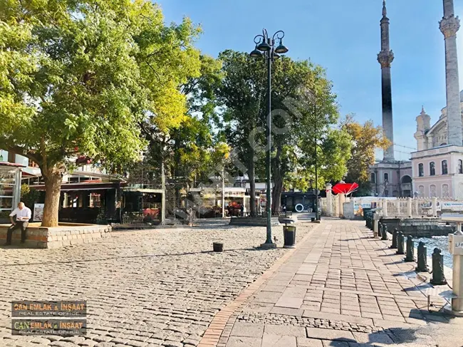 Licensed commercial cafe next to Ortaköy Mosque in a corner building, with a large garden and sea view.