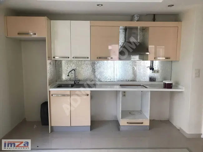 HAVUZLU OTOPARKLI GÜVENLİKLİ SİTEDE BALKONLU 1+1 DAİRE