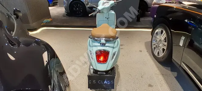 VESPA PRIMAVERA 125 Motorcycle Model 2023 - from SCLASS