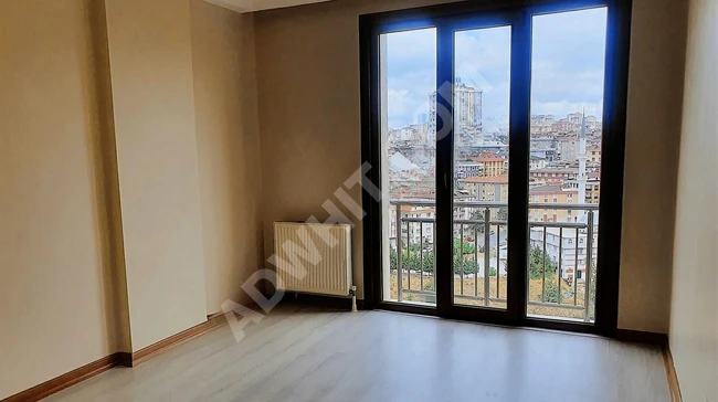 A luxurious 3+1 apartment with an area of 105 square meters for sale at a price of 7,950,000 Turkish Lira near SOYAK YENIŞEHİR.