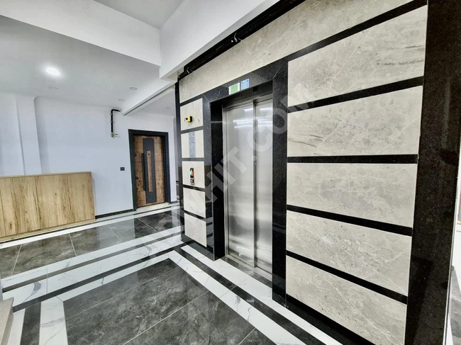 🏡🏡شقة 2+1 فاخرة , بشرفة واسعة - من ALÇINAR EMLAK🏡🏡