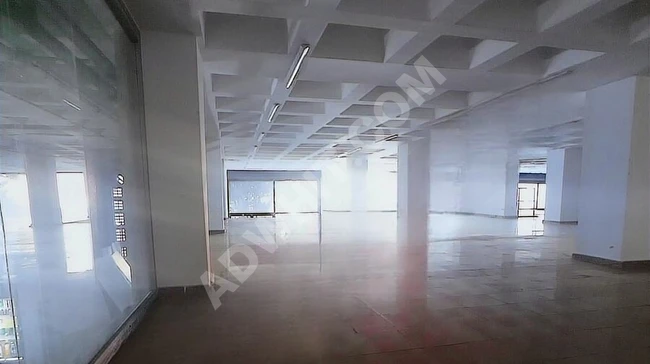 900m2 shop for rent in İkitelli Aykosan