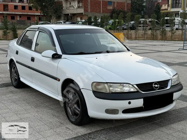 سيارة OPEL VECTRA 2,0 GLS موديل 1998 - سيارة عائلية نظيفة  - مسافة 300,000 كم - بقوة 136 حصان