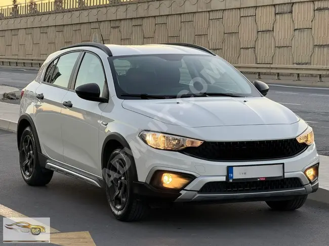 FIAT EGEA CROSS model 2024 with new smell, no defects, no paint, exchange possible