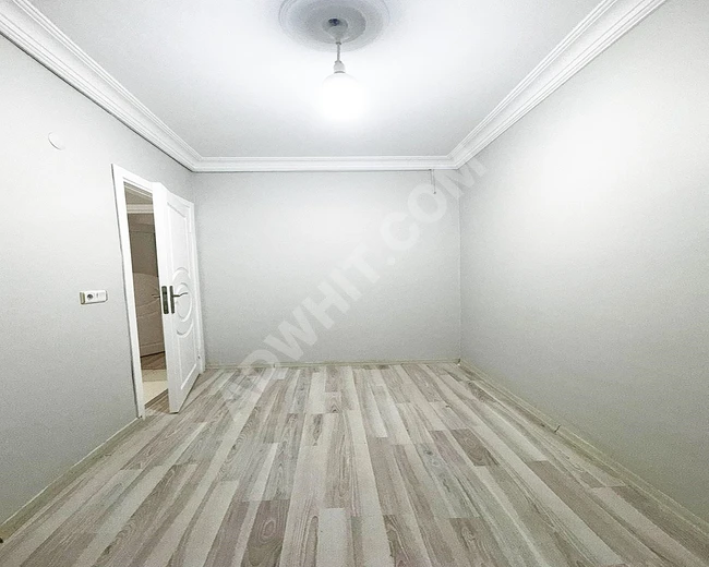 ÜC EVLER MAHLESİNDE SATILIK 2+1 DAİRE.