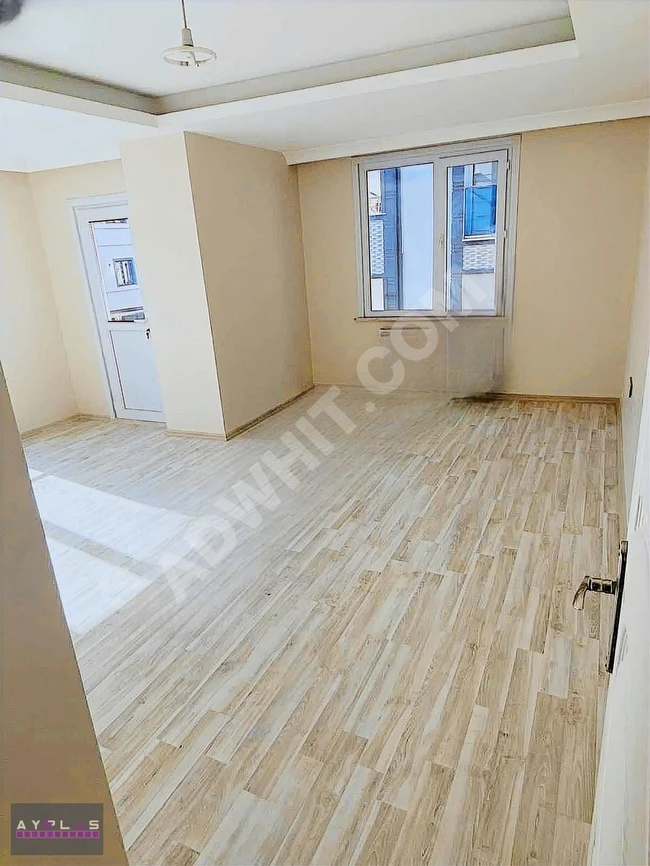 BEYLİKDÜZÜ YAKUPLU 2/1 KİRALIK ARA KAT DAİRE