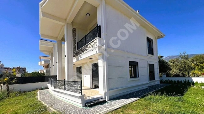 🏡🏡ALÇINAR EMLAKTAN TEK BAŞINA ULTRA LÜKS BAHÇE KULLANIMLI 4+1 VİLLA🏡🏡