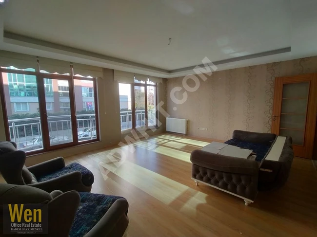 Spacious 2+1 apartment for sale in Hacegan building, Beylikdüzü Osmanlı Street