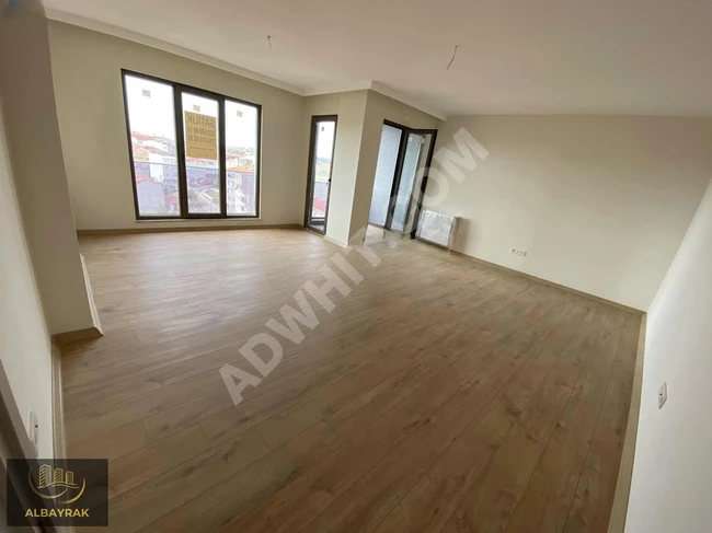 A luxury and new 3+1 apartment, on the eighth floor, with an area of 150 square meters, with a bathroom and a parent room, including a parking space - from ALBAYRAK.