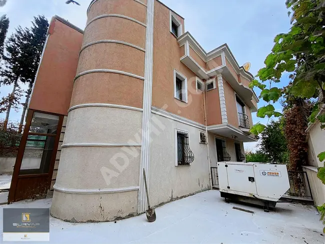 Beylikdüzü Dereağzı 670m2 Arsa İçinde 10+2 Satılık Villa