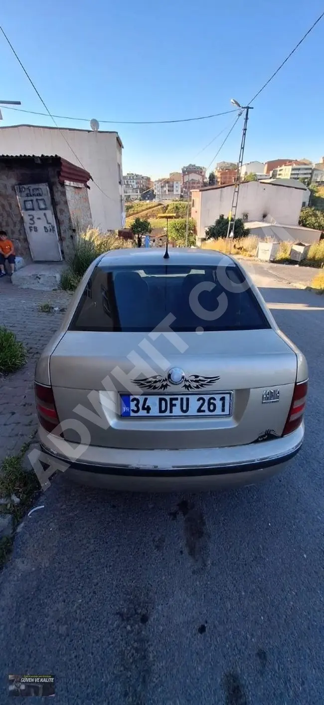 سيارة Skoda موديل 2006 معتنى بها الكيلومترات اصلية متاحة للبيع العاجل