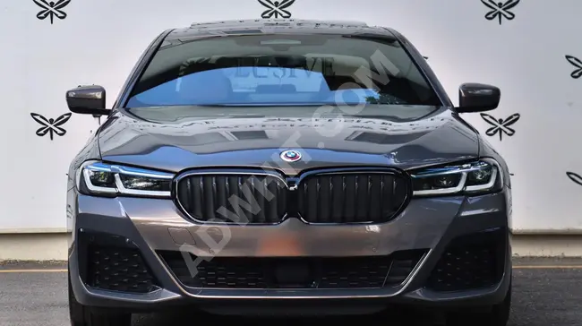 سيارة BMW 520i  موديل 2023 نسخة ال 50 سنة إصدار الوكيل بدون طلاء للبيع من X-CLUSIVE