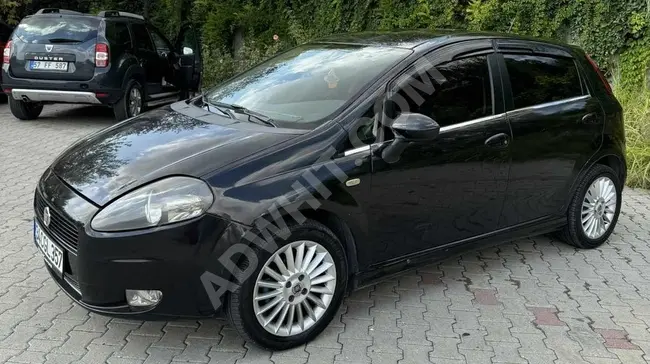 سيارة PUNTO Fiat  موديل 2009 بحالة ممتازة.