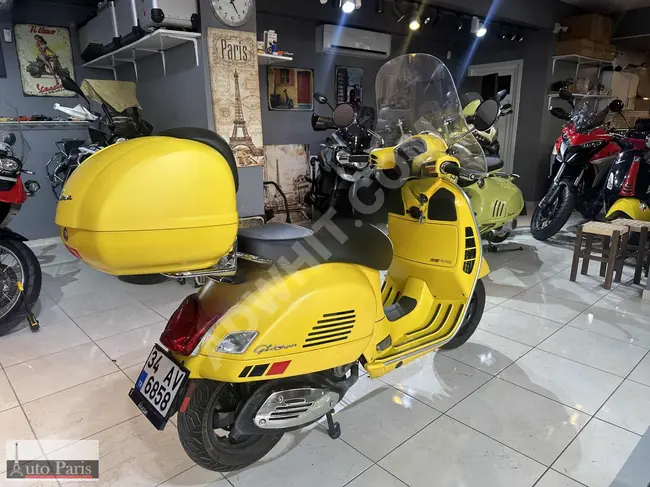 Auto Paris 2017 Model Vespa Gts 300 Sport S