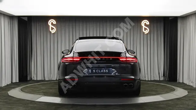 PORSCHE PANAMERA 4 موديل 2018 بقوة 330 حصان الاكثر تجهيزا بدون عيوب من الوكيل - SCLASS