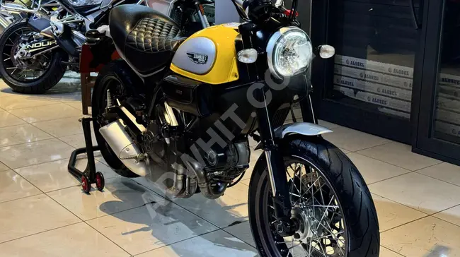 Auto Paris Ducati Scrambler Classic 2015 Model