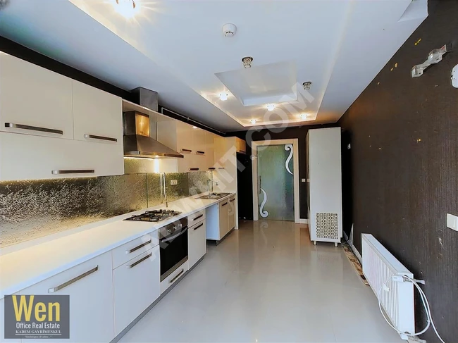 Spacious and luxurious 3+1 apartment for rent on Beylikdüzü Osmanlı Street.