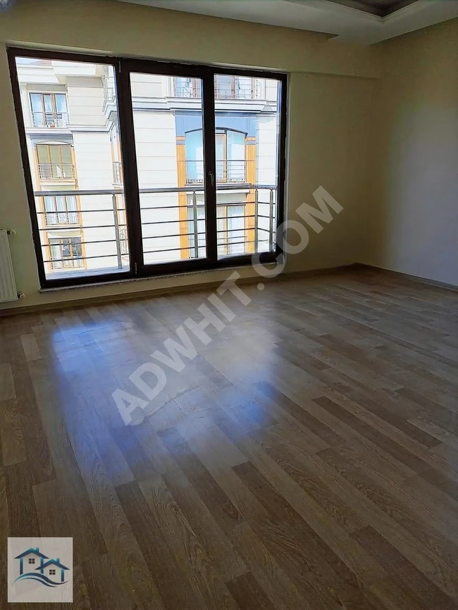 EKİNOBA MAH.GÜVENLİKLİ SİTEDE 2+1 ODALI 110 M2 KİRALIK DAİRE