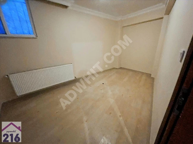 2+1 apartment on the ground floor in the VALİDEİ ATİK neighborhood - by GAYRİMENKUL 216